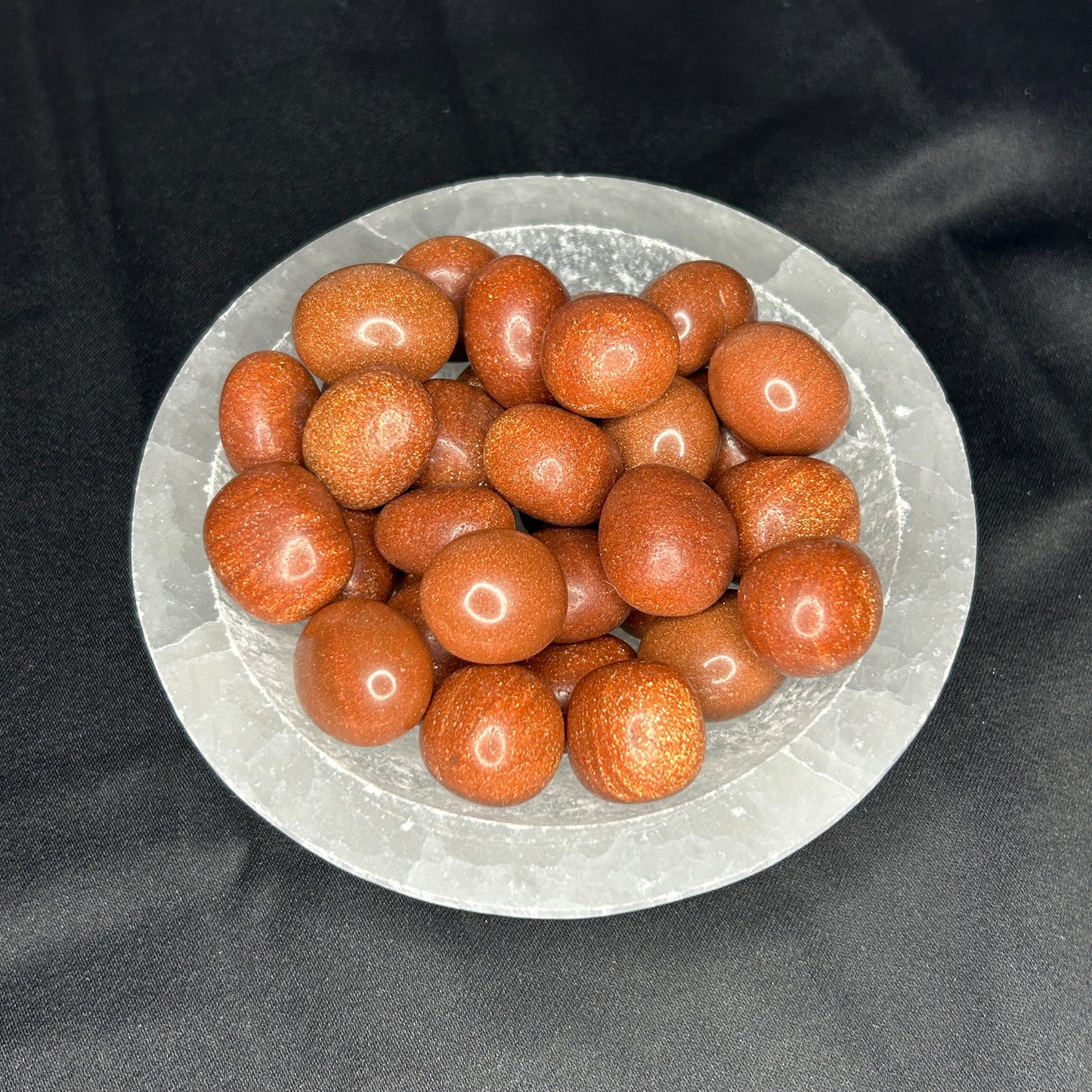 Gold Sandstone Tumbles (SM.)