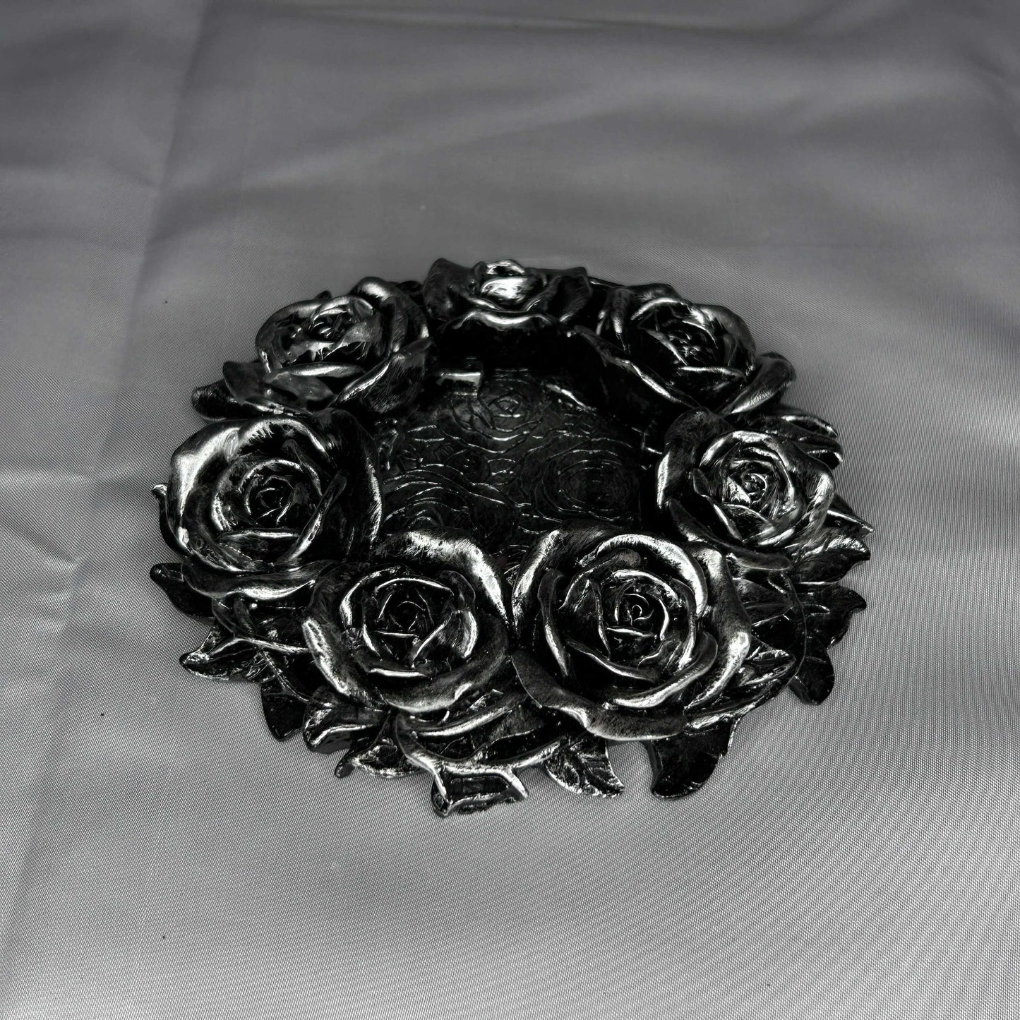 Black Rose Sphere Stand