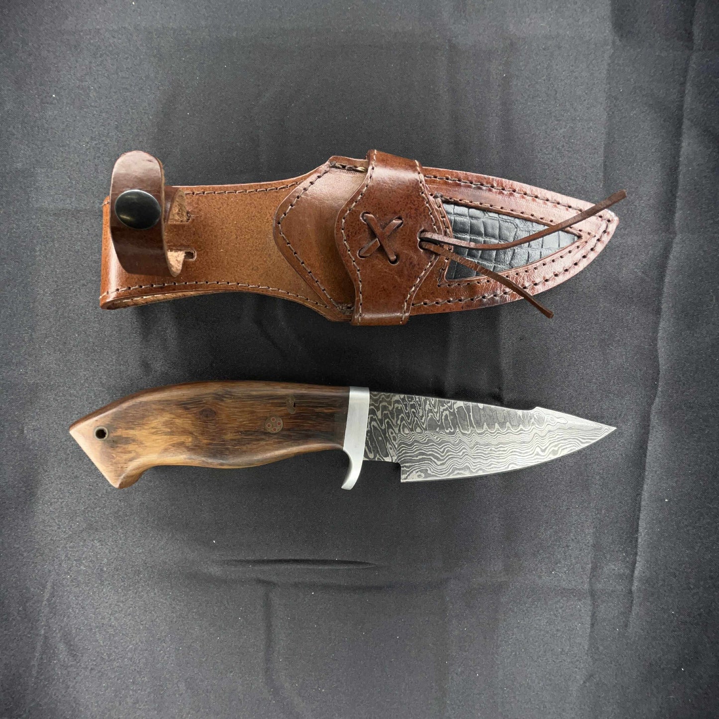 8in Damascus Hunting Blade with Hand crafter Leather Sheath