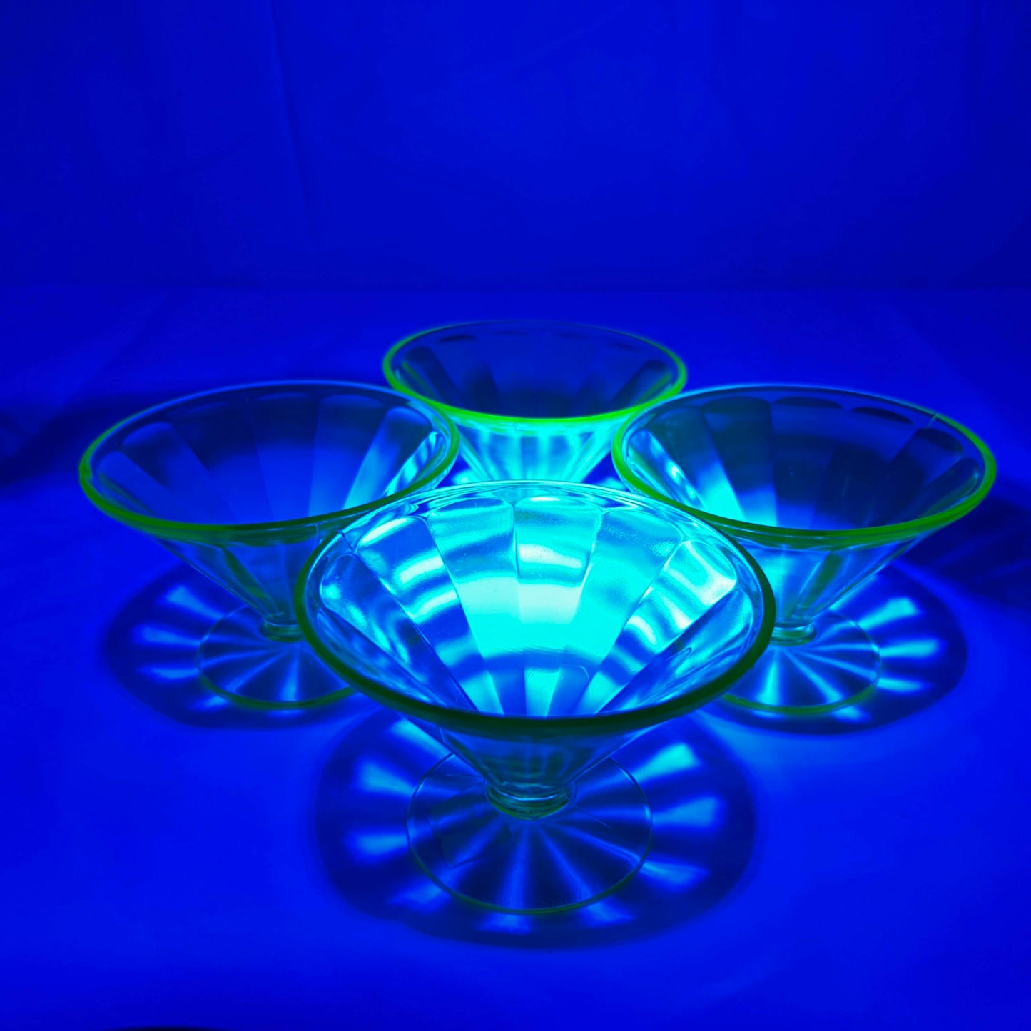 Uranium Vintage Ice Cream Cups