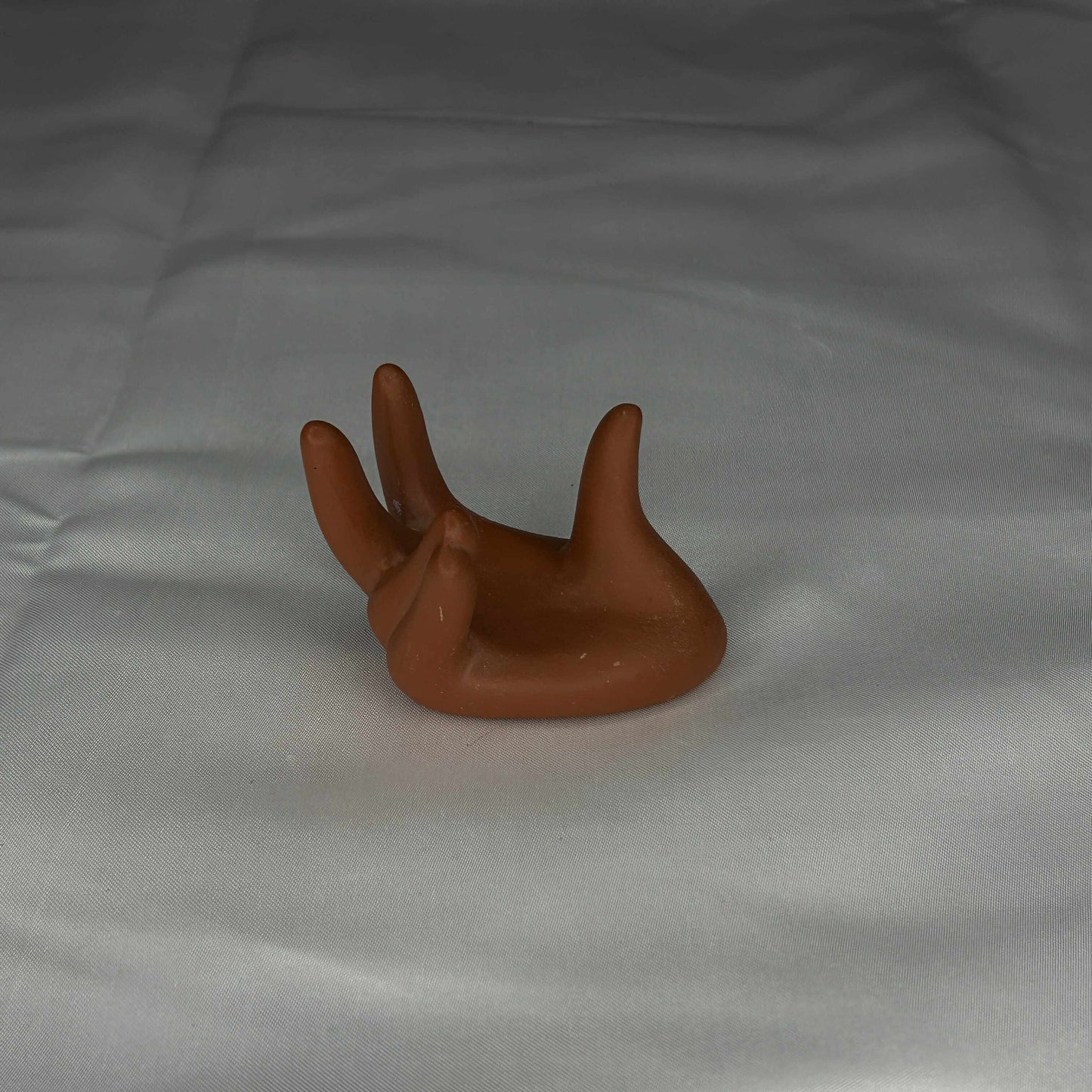 Free Spirit Hand Sphere Holder