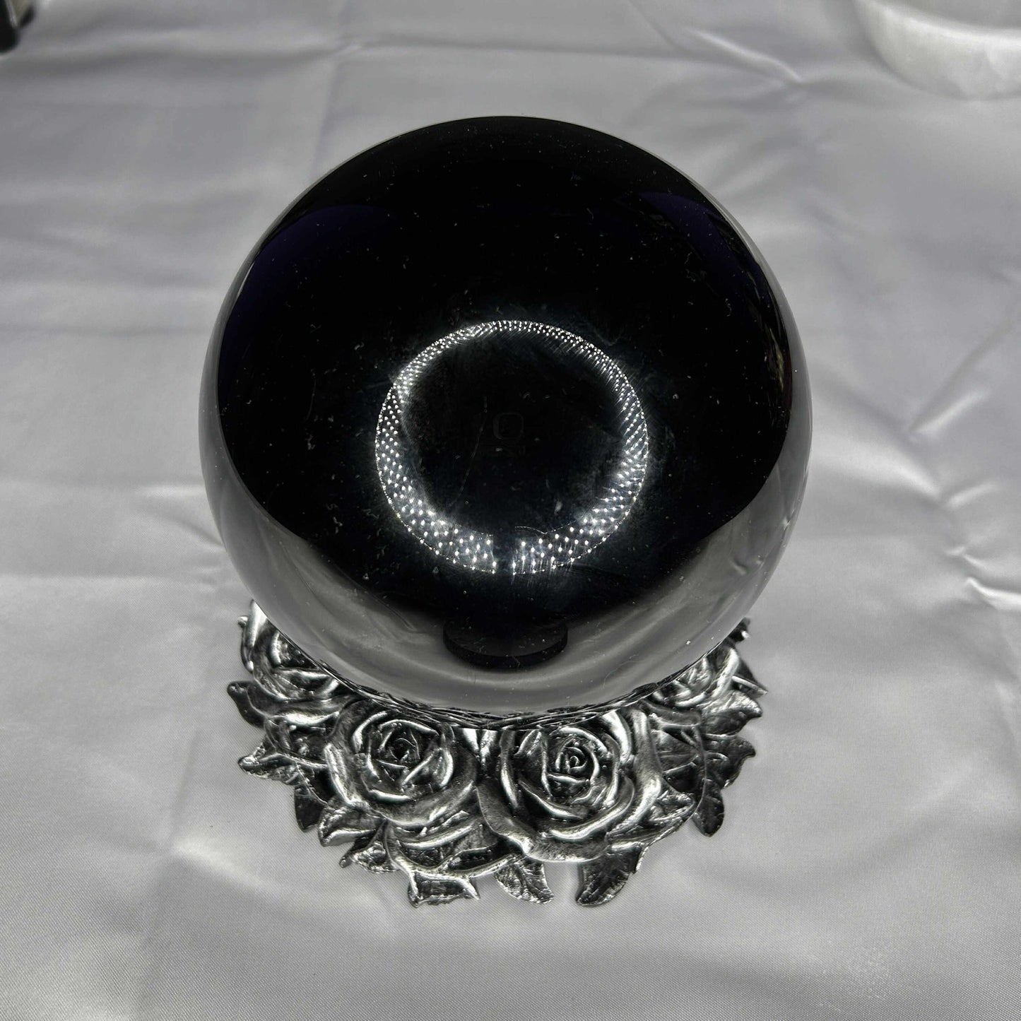 Black Rose Sphere Stand