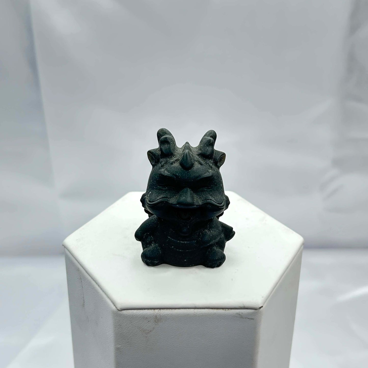 Matte Obsidian 1.5inch Chinese Dragons