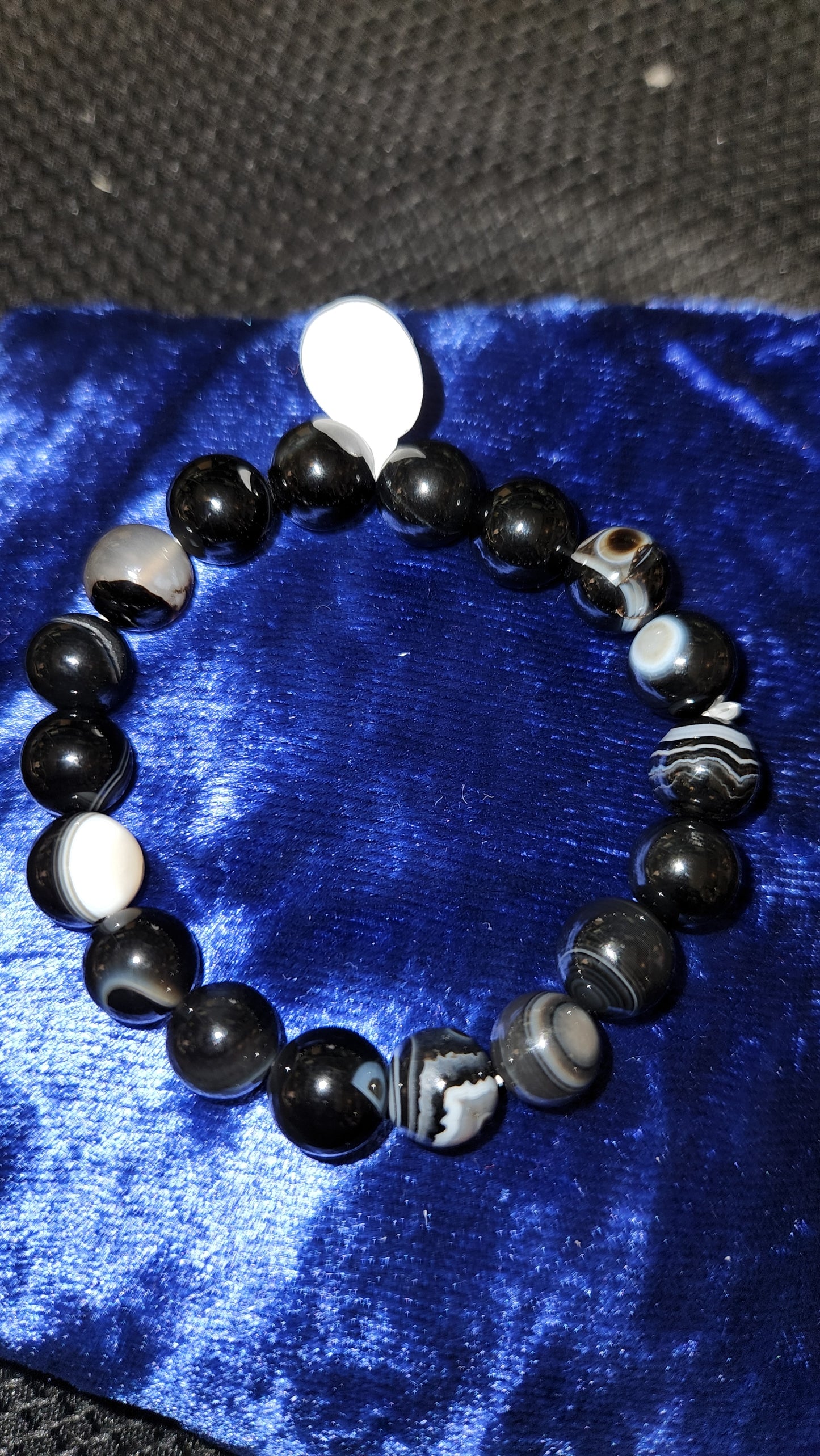 Black agate (10 mm) bracelet