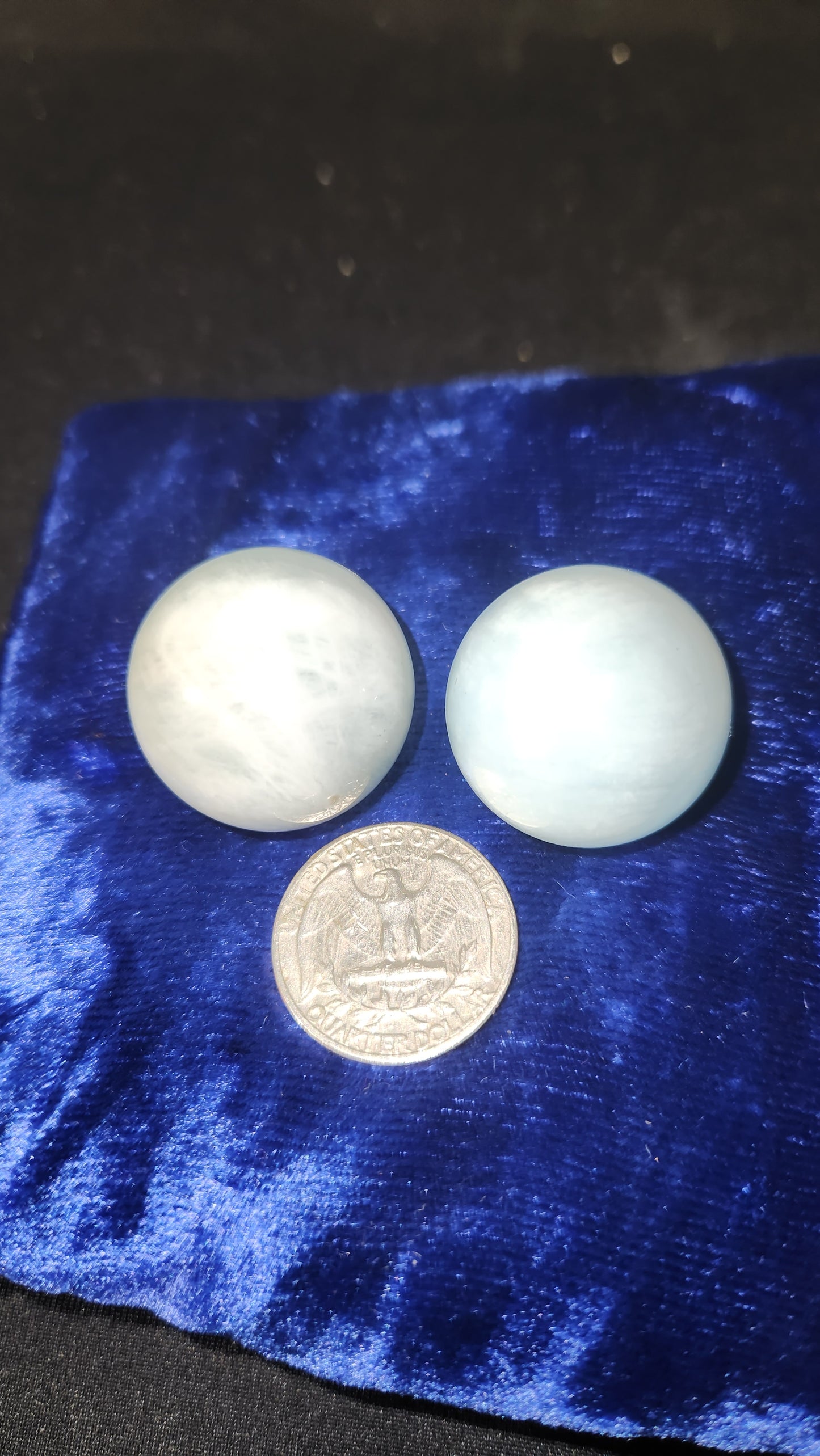 Aquamarine mini sphere (large)