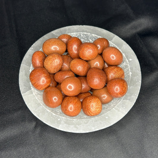 Gold Sandstone Tumbles (SM.)