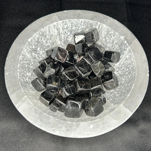 Hypersthene Cubes