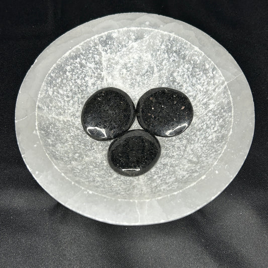 Nuumite Palm Stones