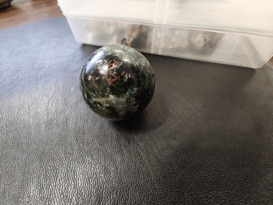 Serpentine Large Spheres