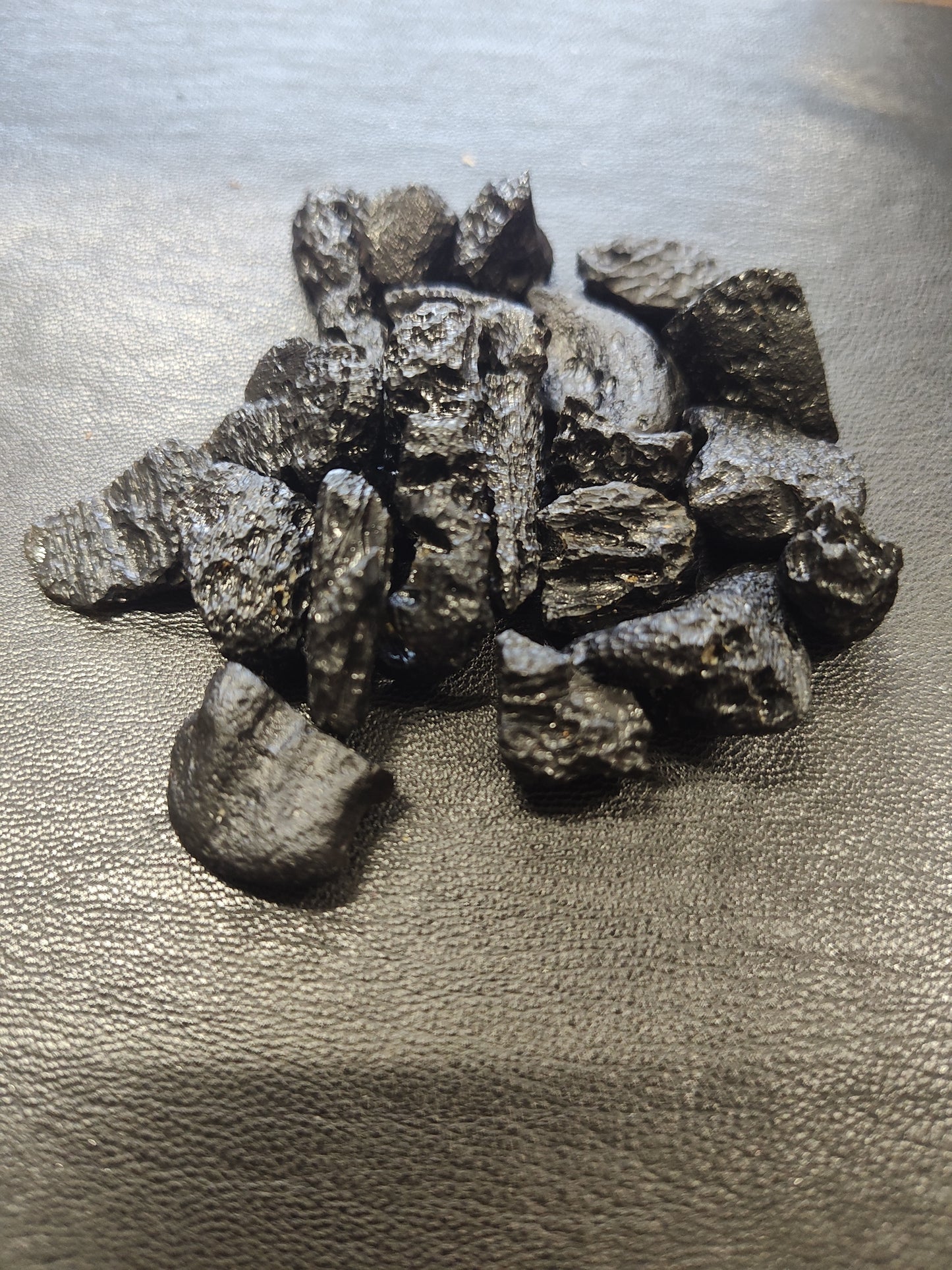 Tektite