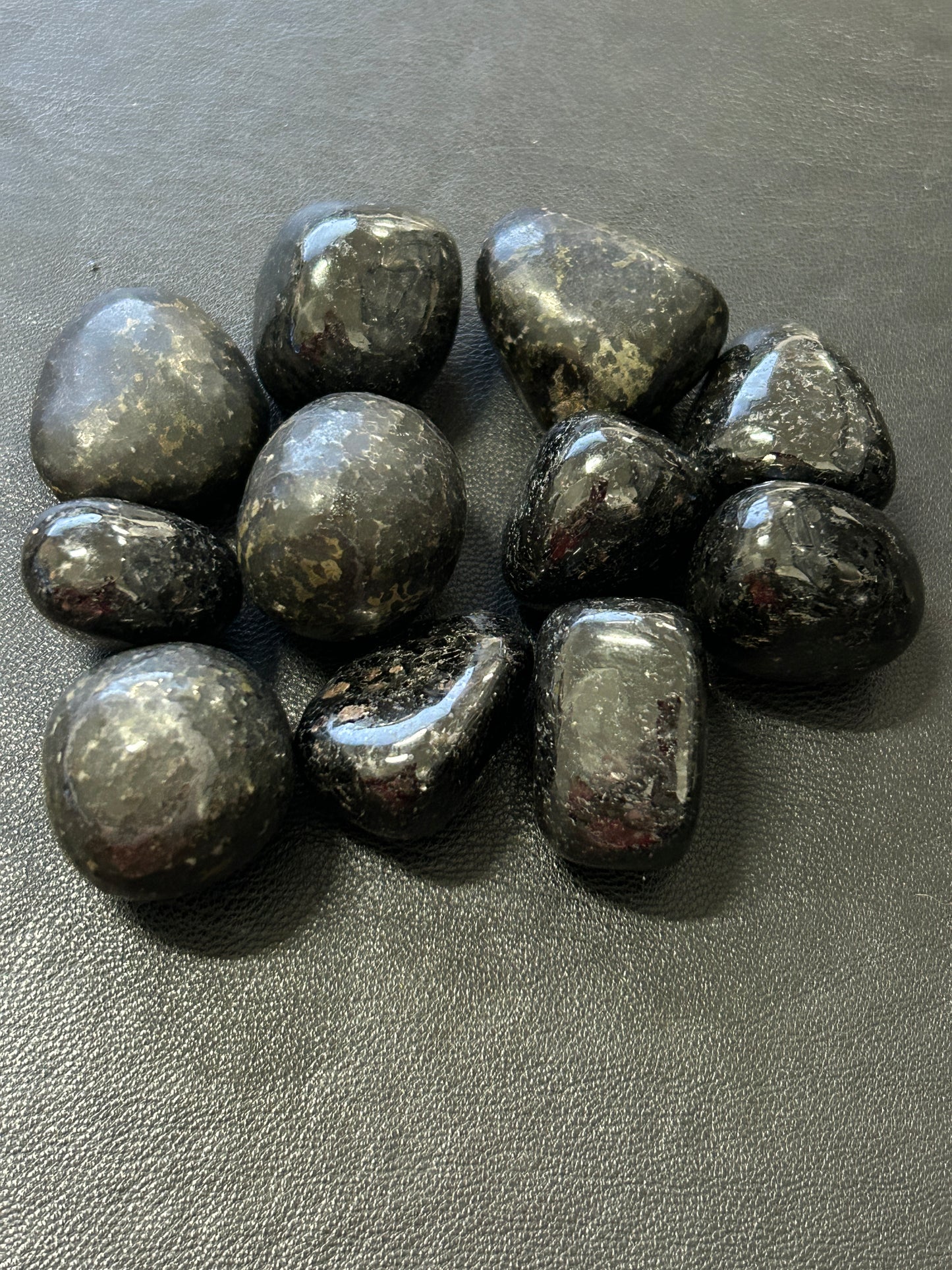 Nummite Tumbles