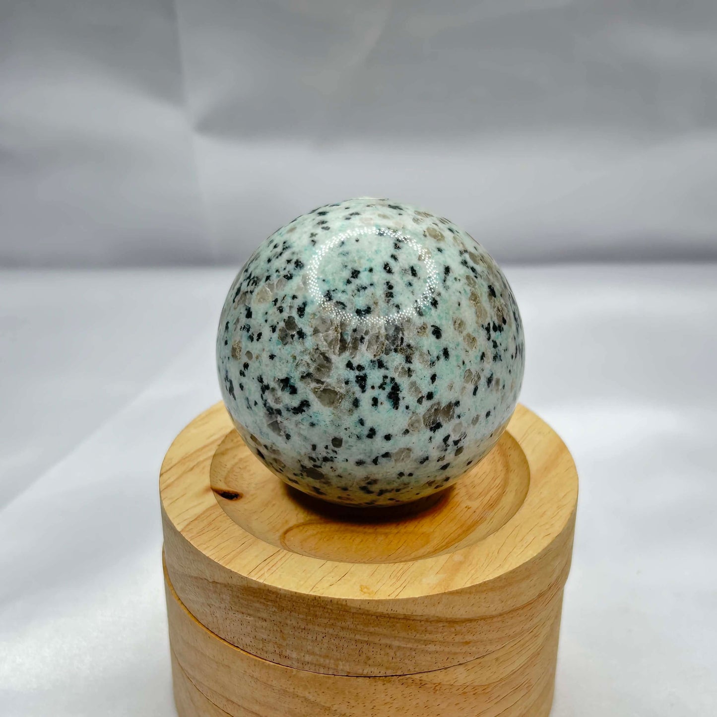 Kiwi Jasper Spheres