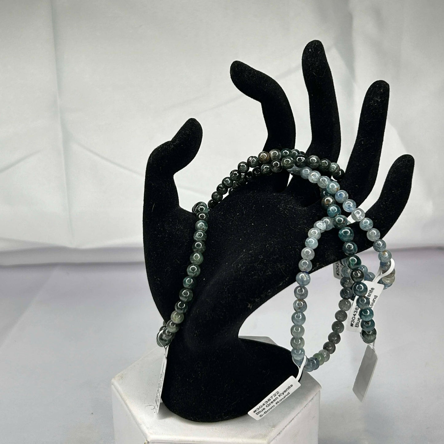 Bracelet of 8mm Blue Green Kyanite