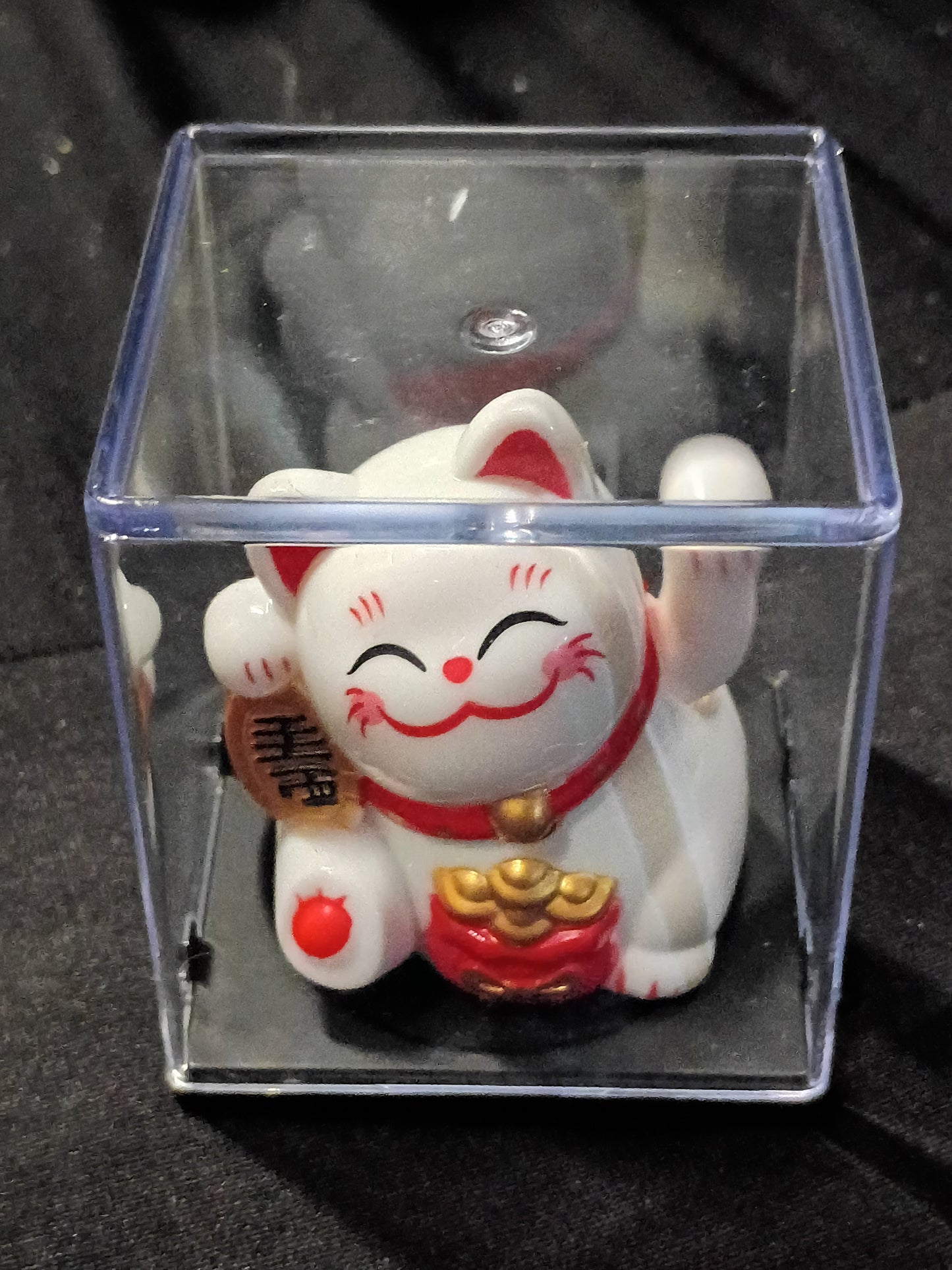 Waving Lucky Cat
