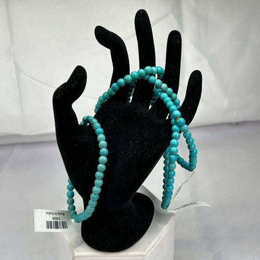 Bracelet of Synthetic Turquoise 6mm