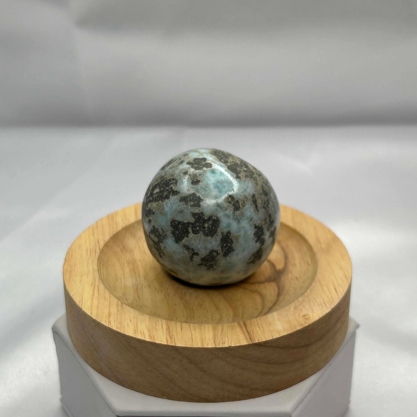 Larimar Spheres