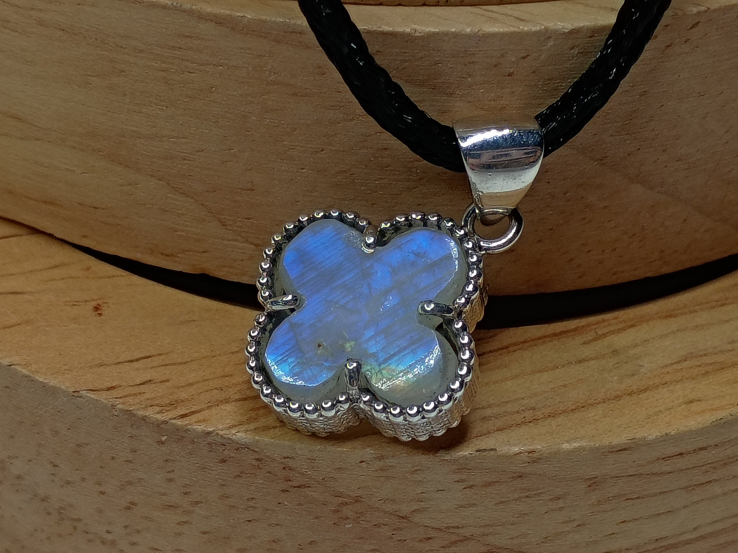 Moonstone Clover Necklace 9.25 Sterling Silver