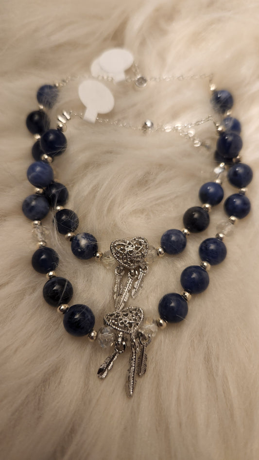 Sodalite bracelet with dreamcatcher charm (silvertone pull chain)