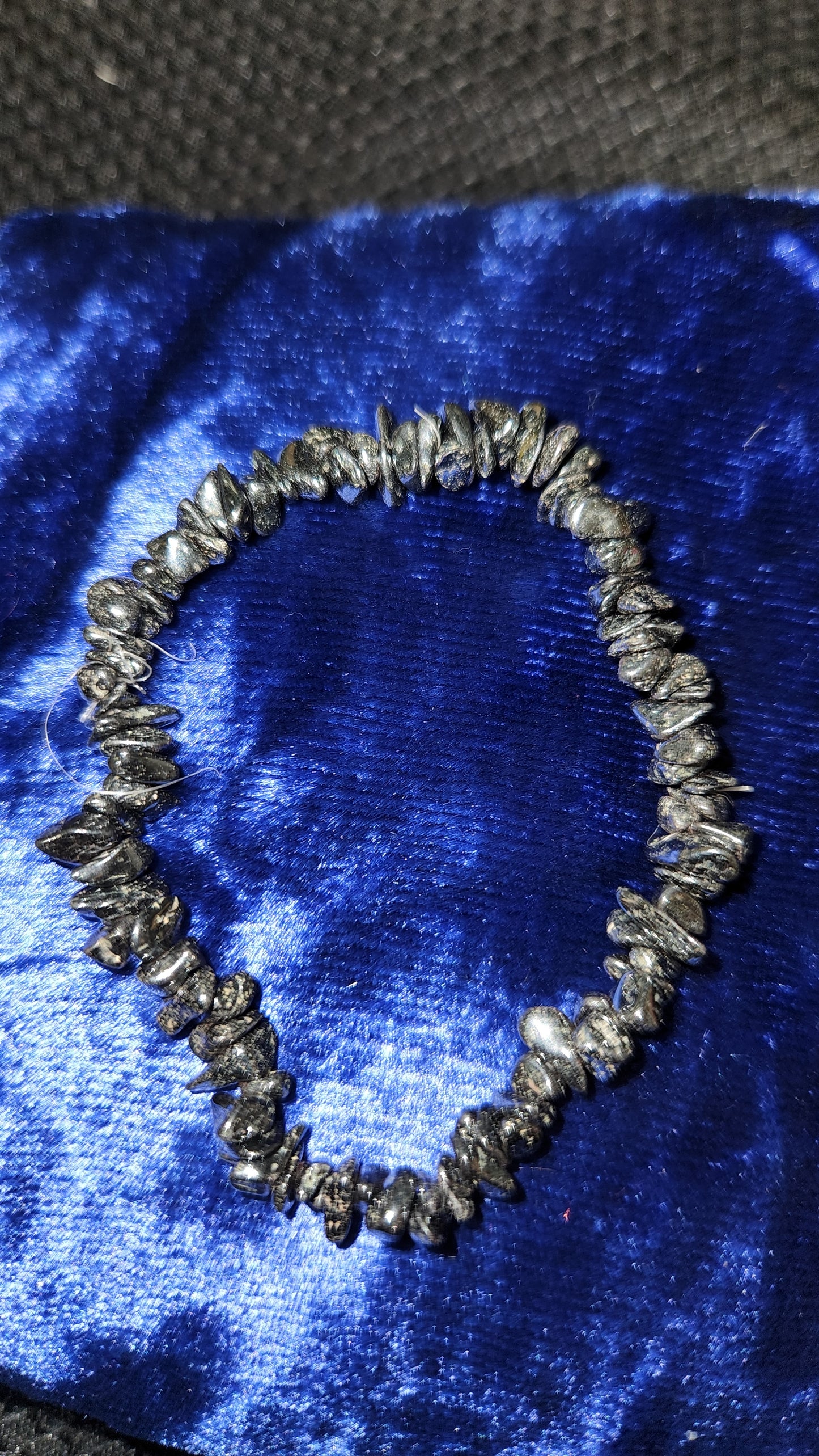 Hemitite chip bracelet