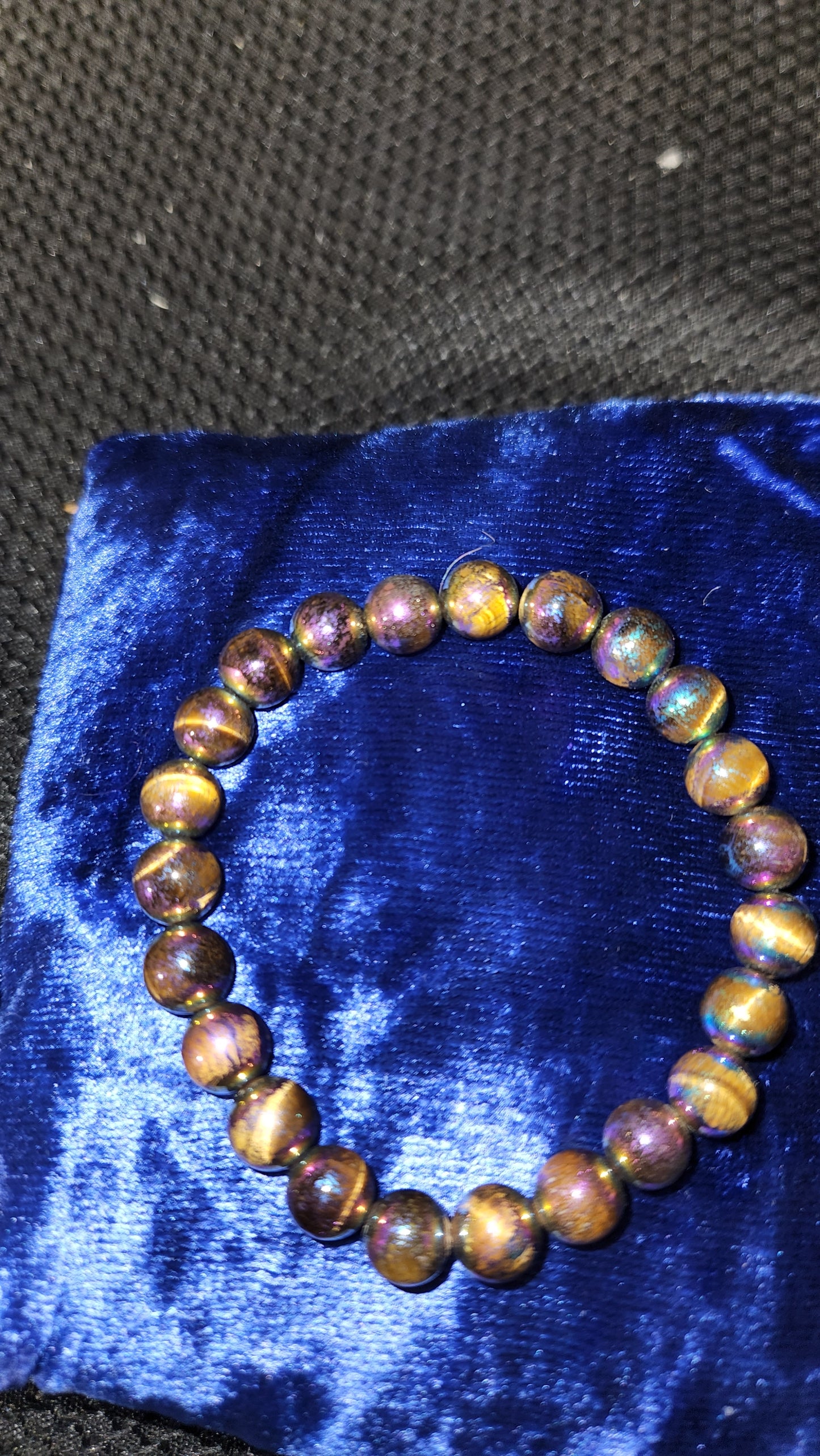 Aura bracelet 8MM