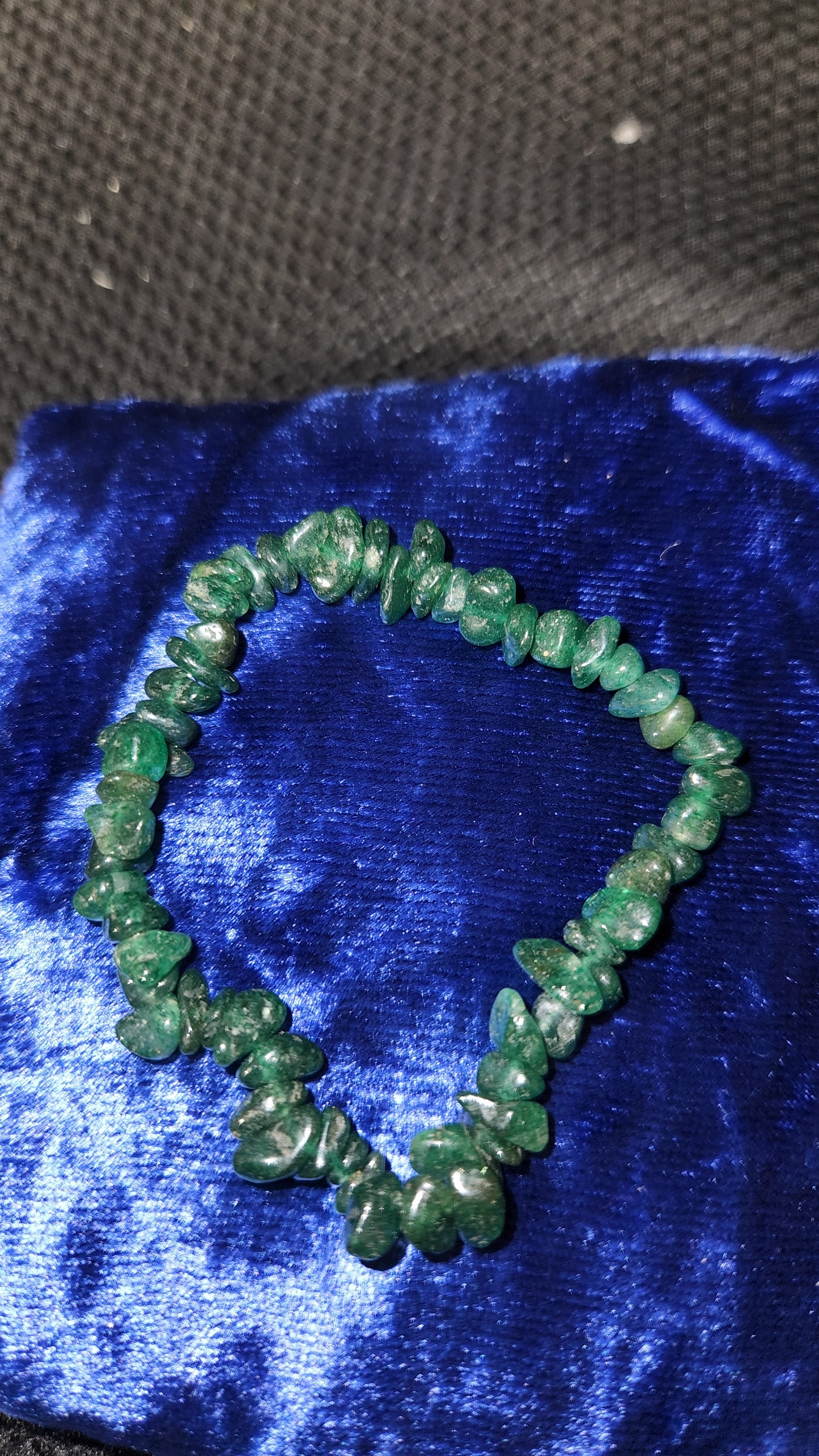 Green aventurine chip bracelet