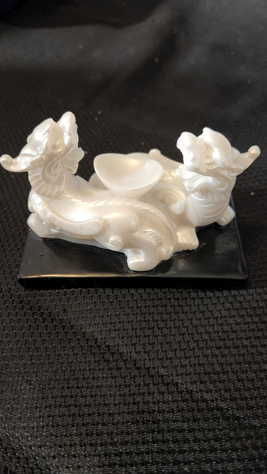 White Pixiu sphere holder