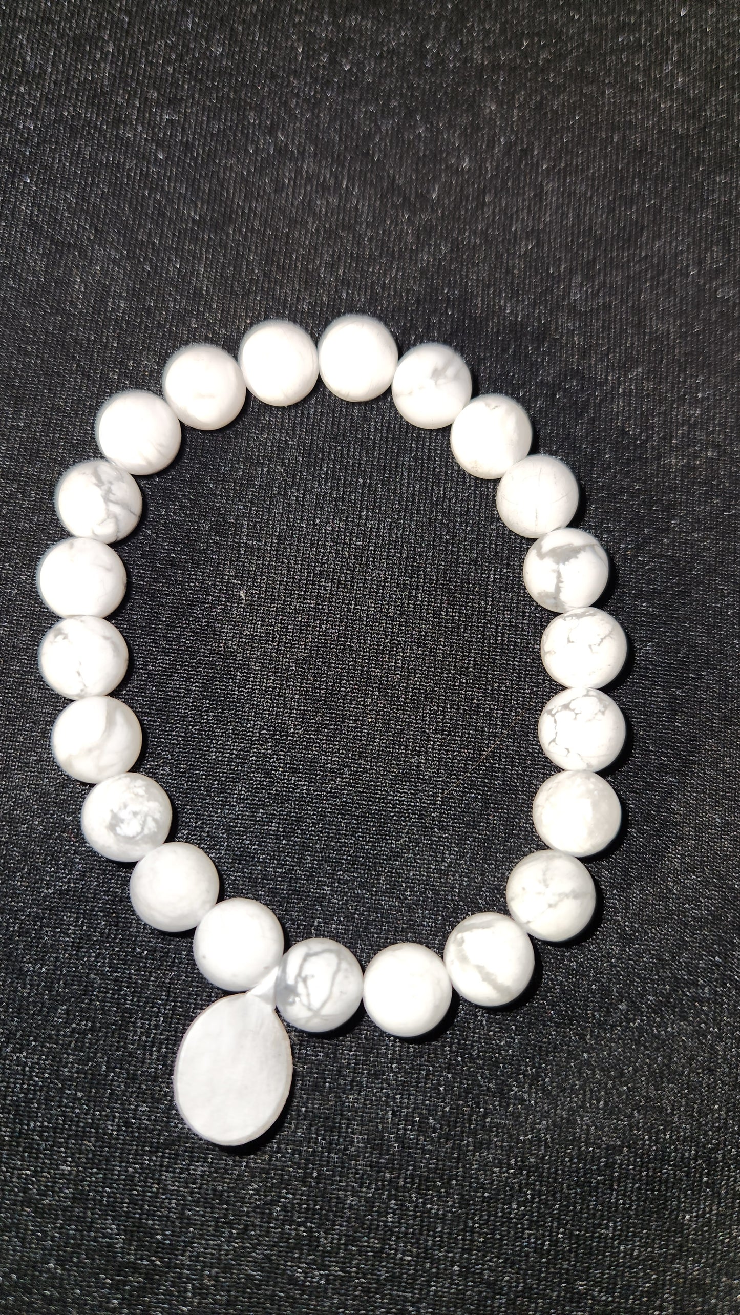 Howlite (8MM)