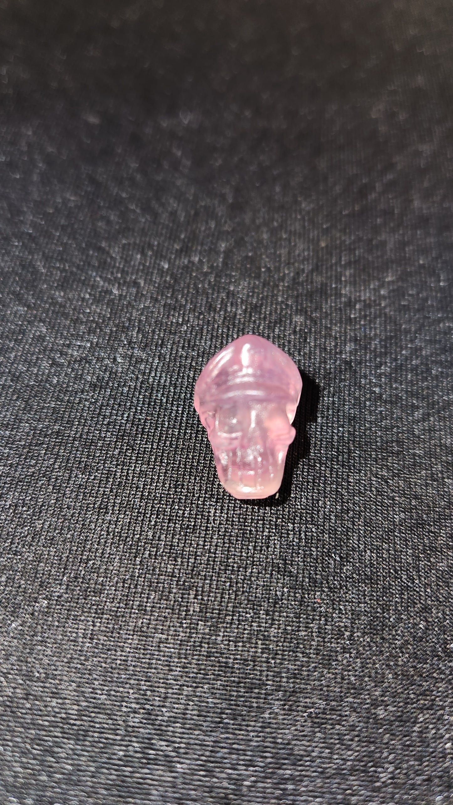 Mini fluorite Skull with hat