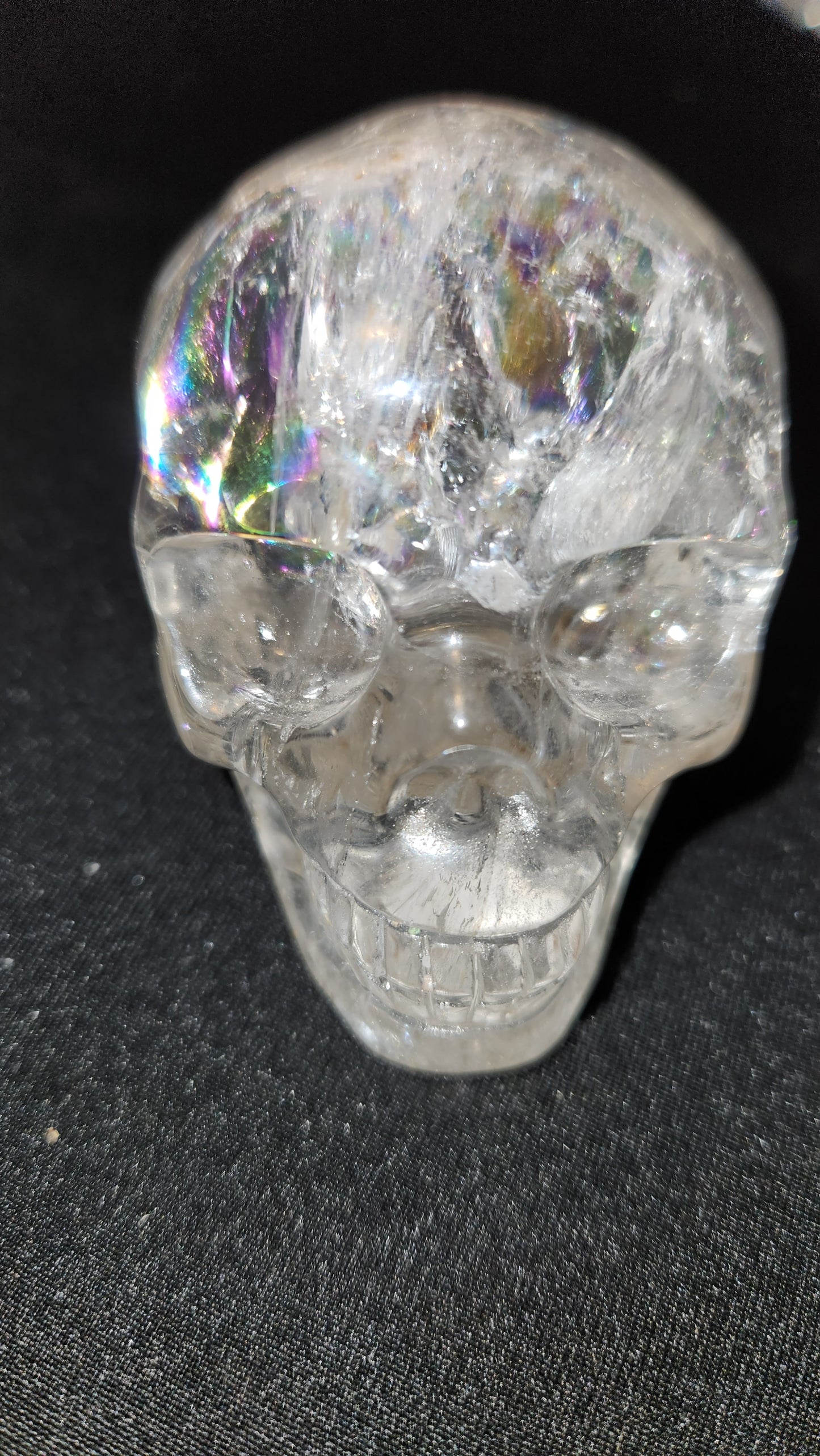 3.25' Clear quartz skull