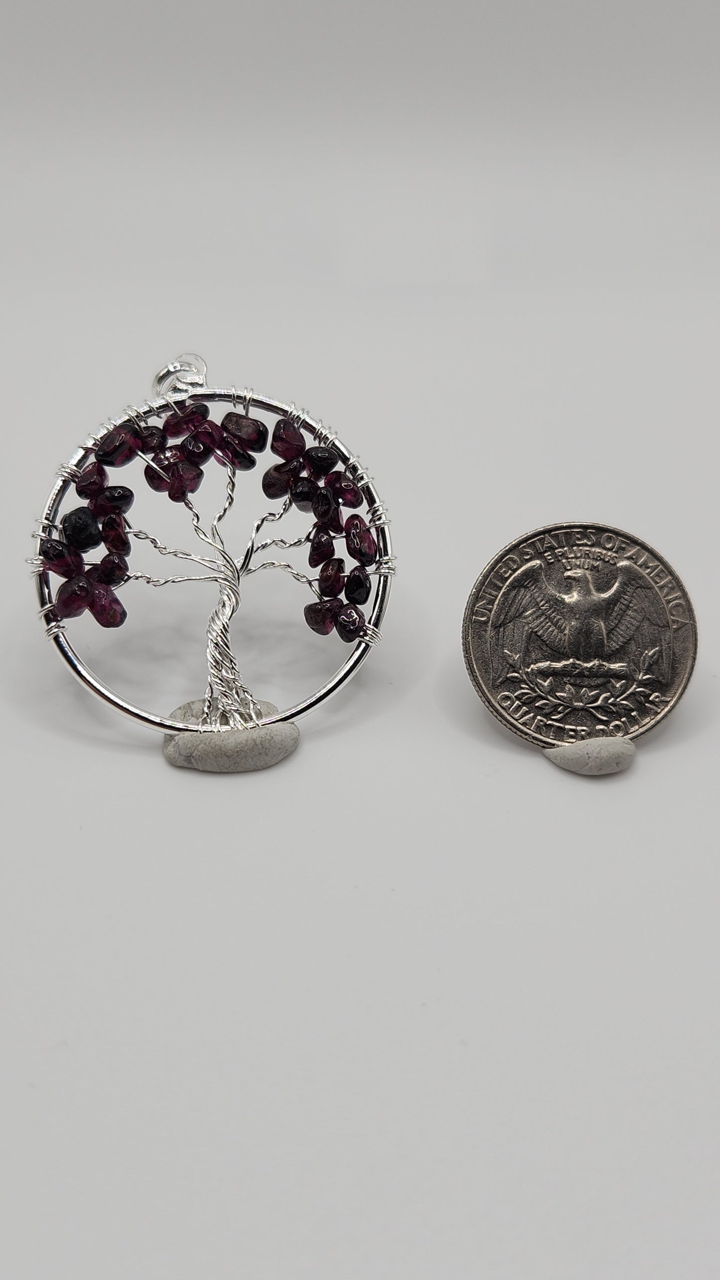 Garnet tree of life pendent (silvertone)