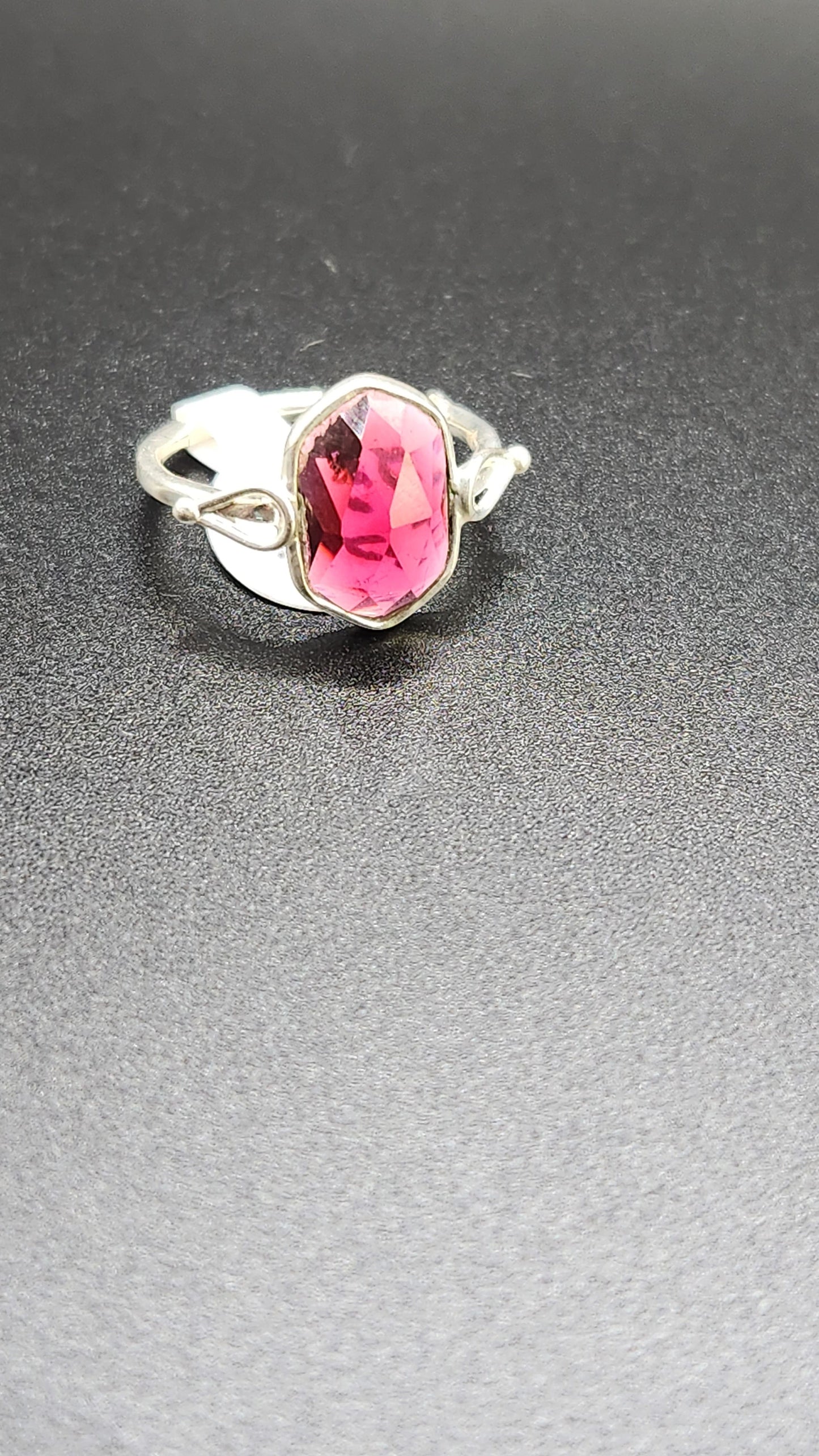 Sterling Silver DT Garnet  ring (size 10)