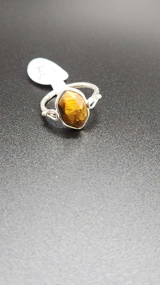 Sterling Silver DT Tiger Eye  ring (size 6)