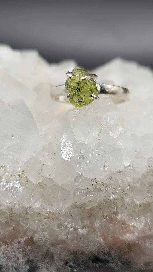 Sterling Silver Peridot ring (size 6)