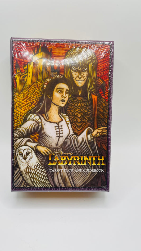 The labyrinth tarot deck