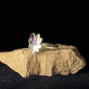 Sterling Amethyst Lotus Ring (size 6)