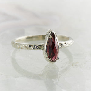 Sterling silver Garnet Filigree Ring (size 10)