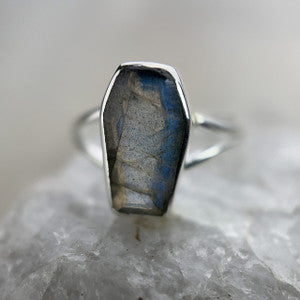 Sterling Silver Labradorite coffin ring (size 8)