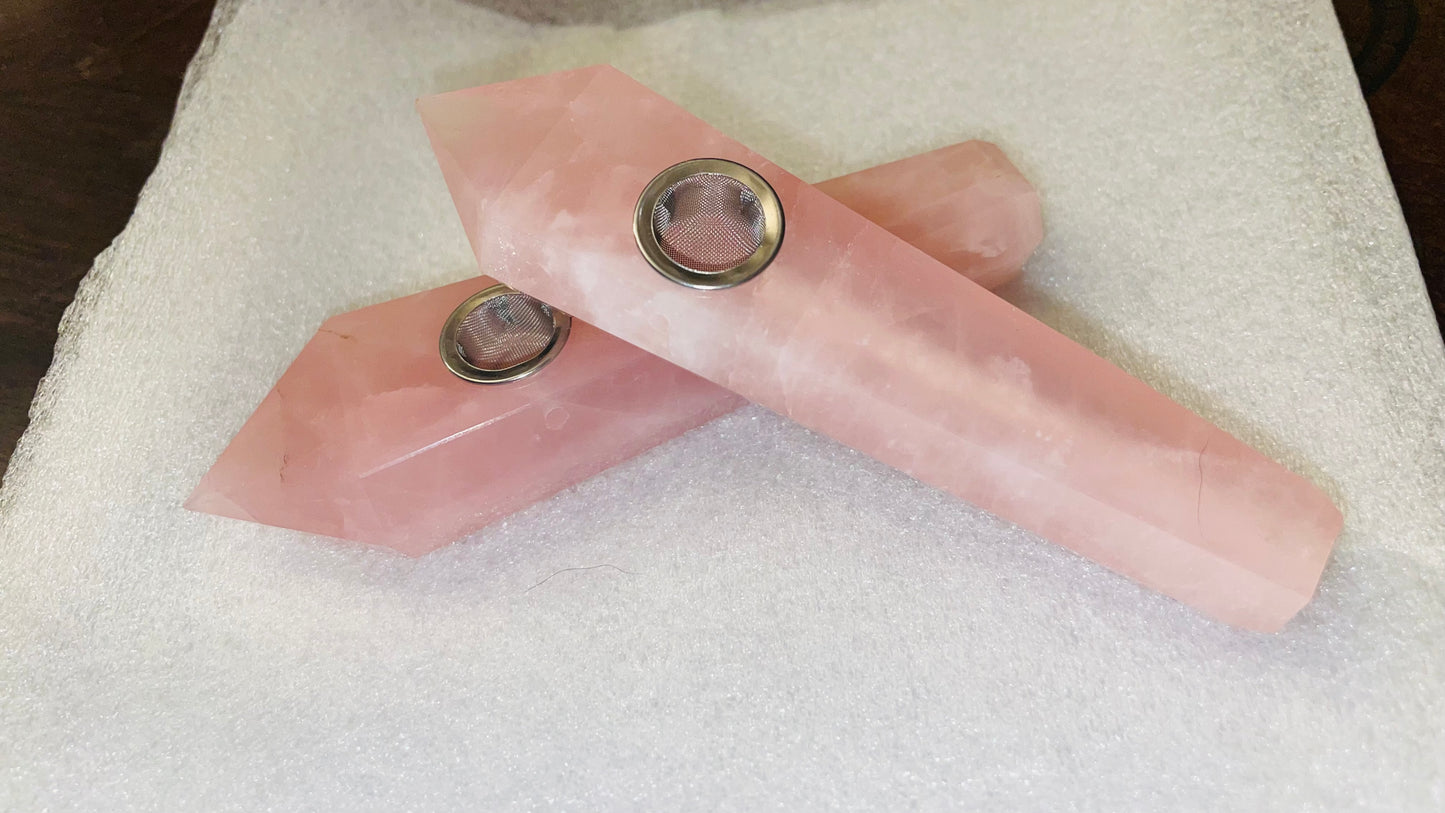 Rose quartz pipe ( comes with extra screen & cleaner)