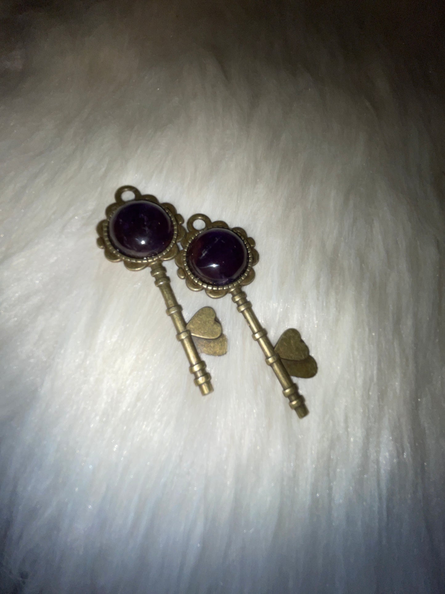 Amethyst key pendent (copper tone)