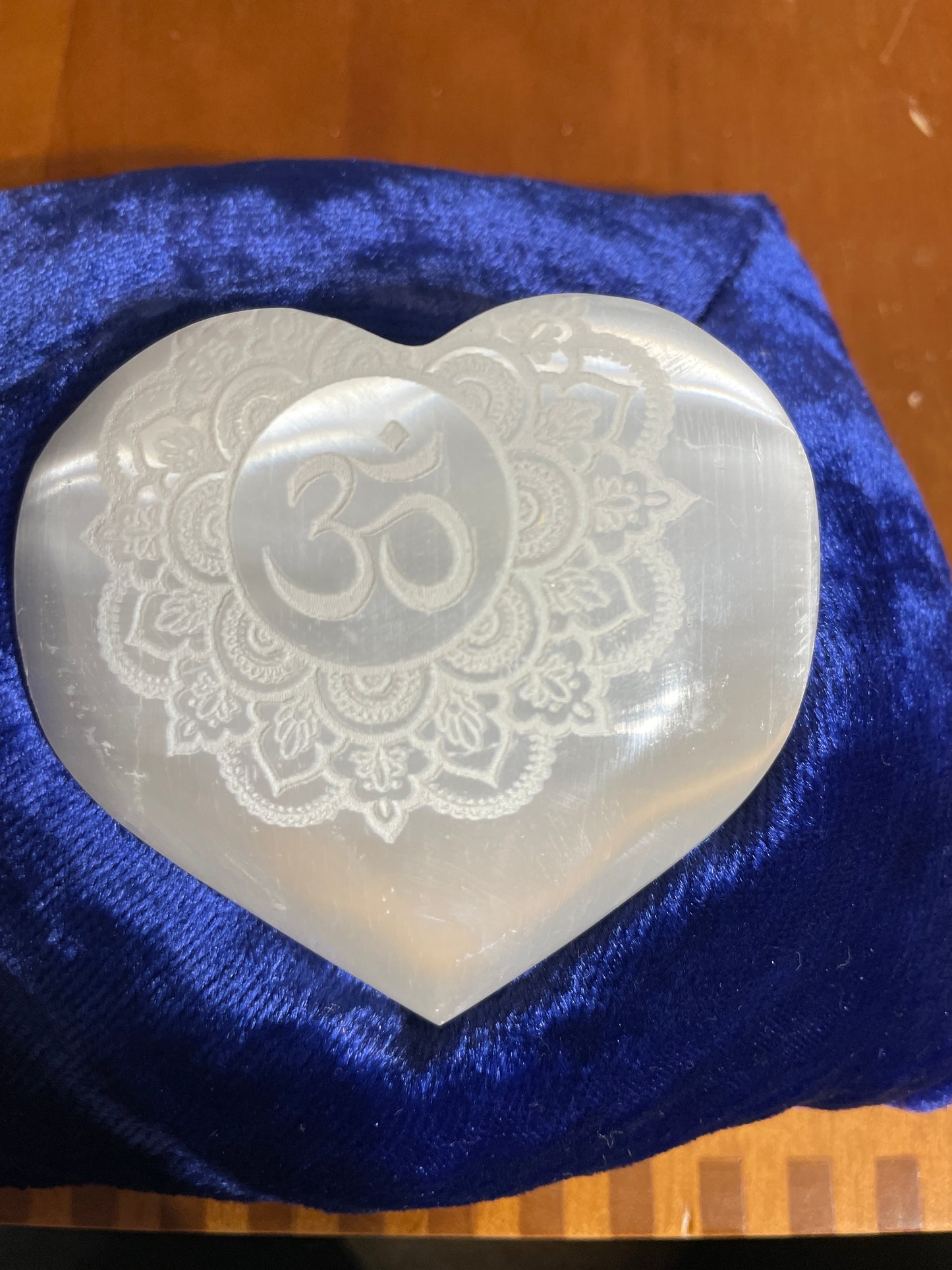 Selenite heart with ohm symbowl