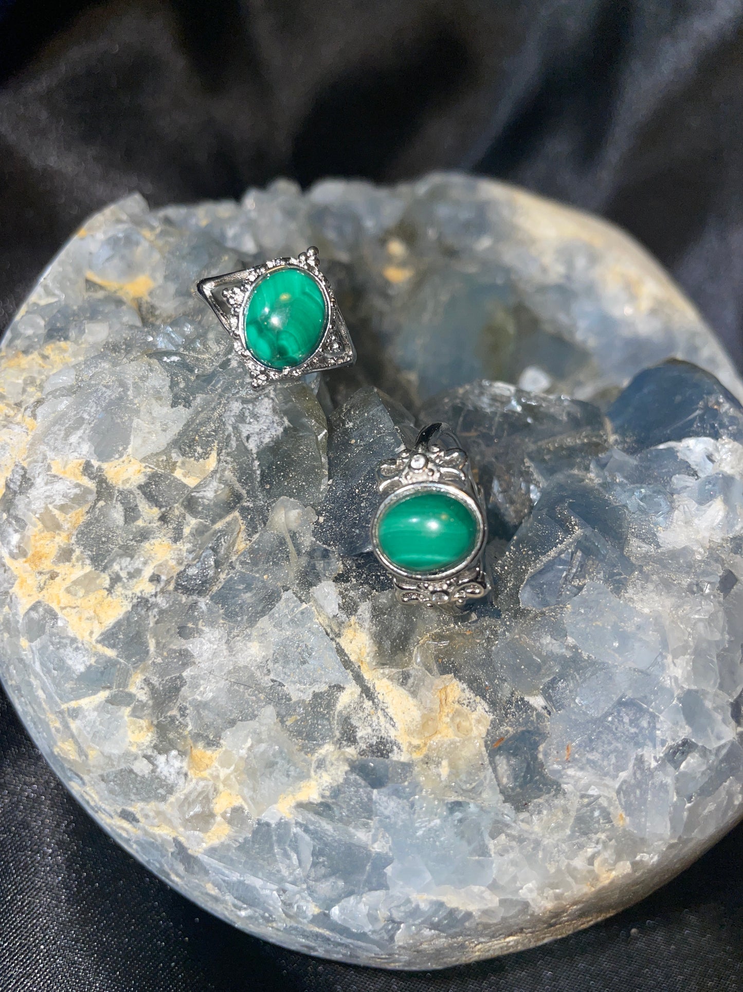 Malachite ring (adjustable) silver tone