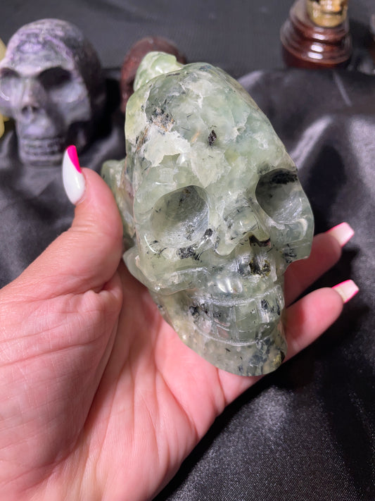 5" Prehnite Skull