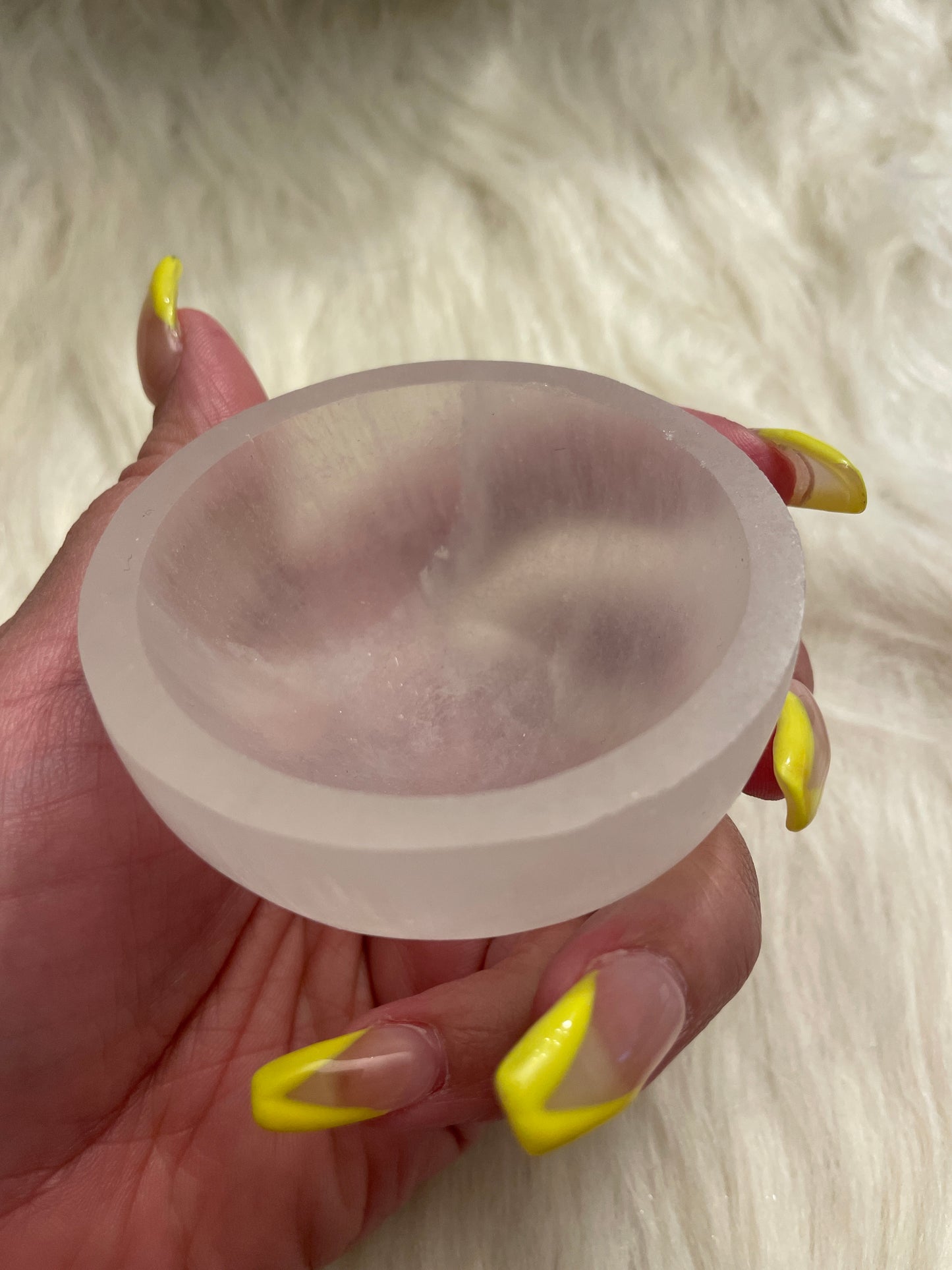 Sm selenite bowl (7cm)