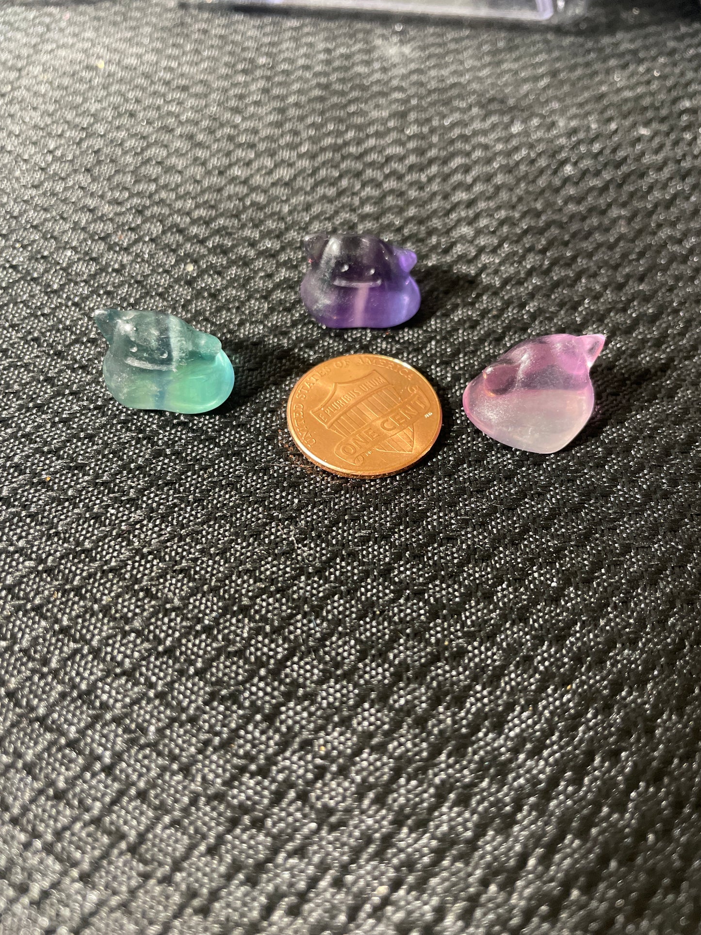 Mini fluorite Pokémon (ditto)