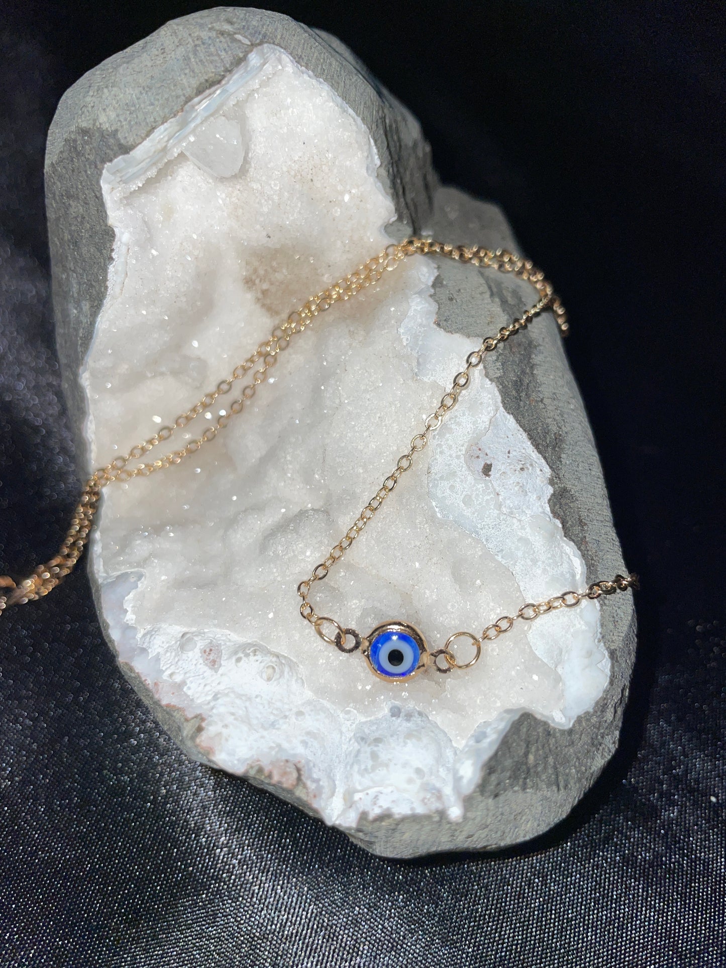 Dark blue eye evil necklace (gold tone)