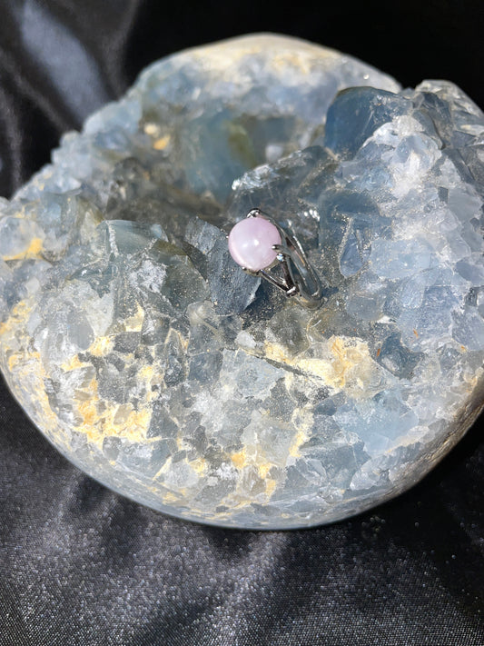 Rose quartz adjustable ring