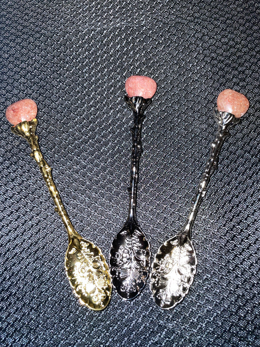 Strawberry quartz witch spoon’s