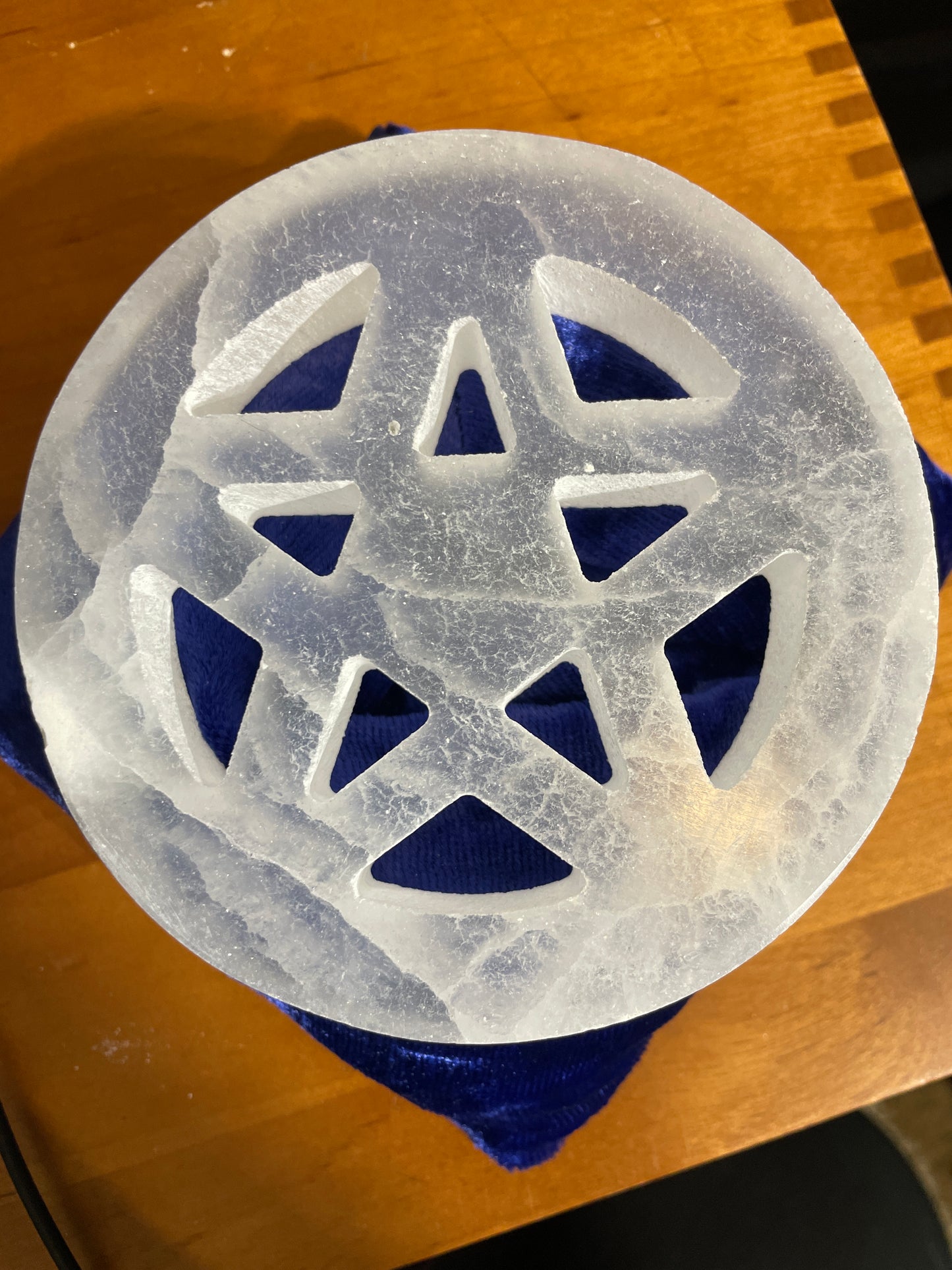 Selenite charging plate ( pentacle)