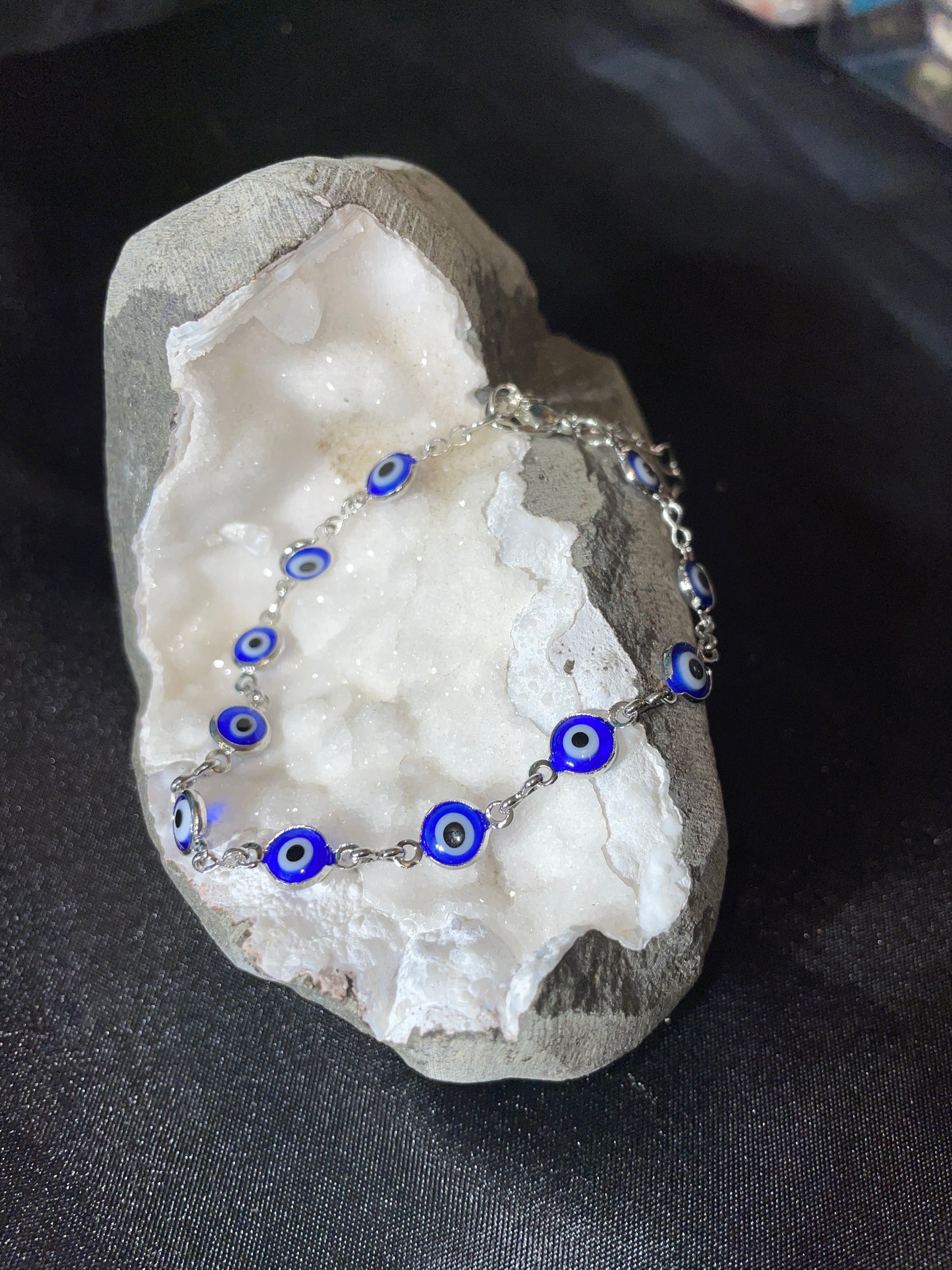 Dark blue evil eye bracelet  (silver tone)