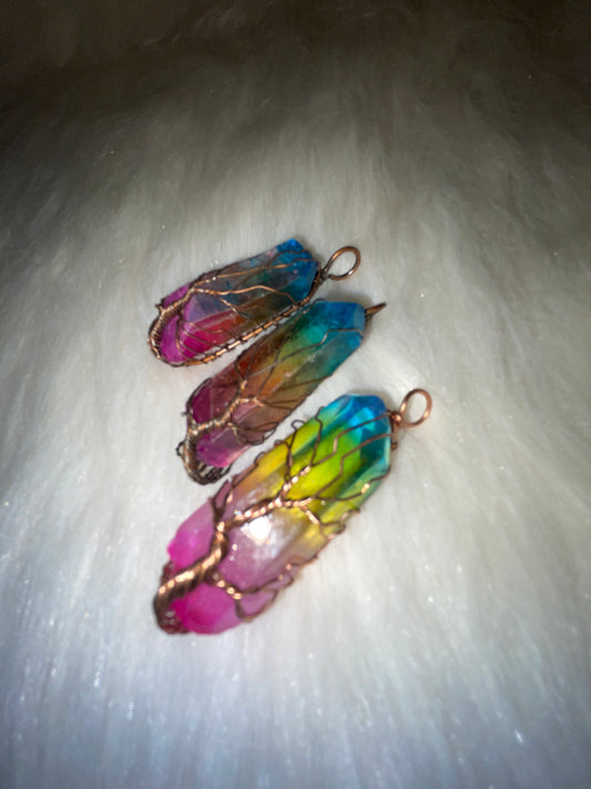 Wired wrapped aura quartz pendents copper tone